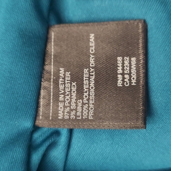 LAUNDRY BY SHELLI SEGAL Sleeveless VNeck Peplum Dress - Picture 12 of 12